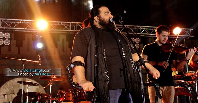 کنسرت روباز رضا صادقی در میدان تاریخی مشق + عکس